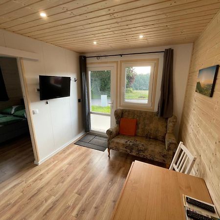 Tinyhaus #1 Huelben - Ortsrand - Kostenlose Parkplaetze Hulben Esterno foto